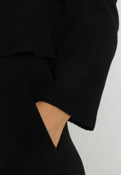 Even&Odd Damen CROPPED JUMPER - Strickpullover - Black -Even&Odd Verkäufe 10716b29e3fd4dcd813ae28c5b6486e3