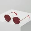 Even&Odd Sonnenbrille - Red | Damen 1 Even&Odd Sonnenbrille - Red | Damen -Even&Odd Verkäufe 123a8f76adf847e593c225b41b14dd05