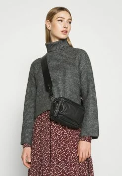 Even&Odd Damen CROPPED BOXY ROLL NECK - Strickpullover - Mottled Dark Grey -Even&Odd Verkäufe 2e43b1e3ad6241fe861cc0d105b23baf