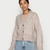 Even&Odd Damen BASIC BLEND BUTTON CROP - Strickjacke - Taupe 1 Even&Odd Damen BASIC BLEND BUTTON CROP - Strickjacke - Taupe -Even&Odd Verkäufe 302595153751479eb27ba596121fc0db