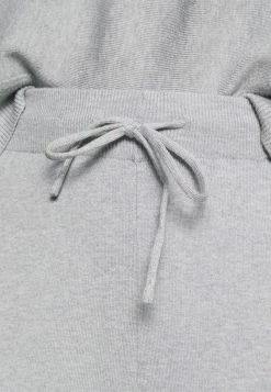 Even&Odd Damen SET BAT SHAPE LOUNGE - Strickpullover - Mottled Light Grey -Even&Odd Verkäufe 30e842db8a06480d84dccb13c1534750