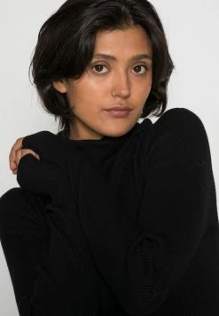 Even&Odd Damen CROPPED TURTLE NECK 2 PACK - Strickpullover - Black/mottled Dark Brown -Even&Odd Verkäufe 33142b5891bf4afc8c8914e5fe043c27