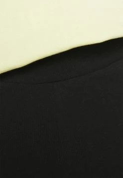 Even&Odd Damen LEGGING AND CYCLE SHORT SET - Shorts - Black -Even&Odd Verkäufe 791824209d574af49cf6a7add1f77a33