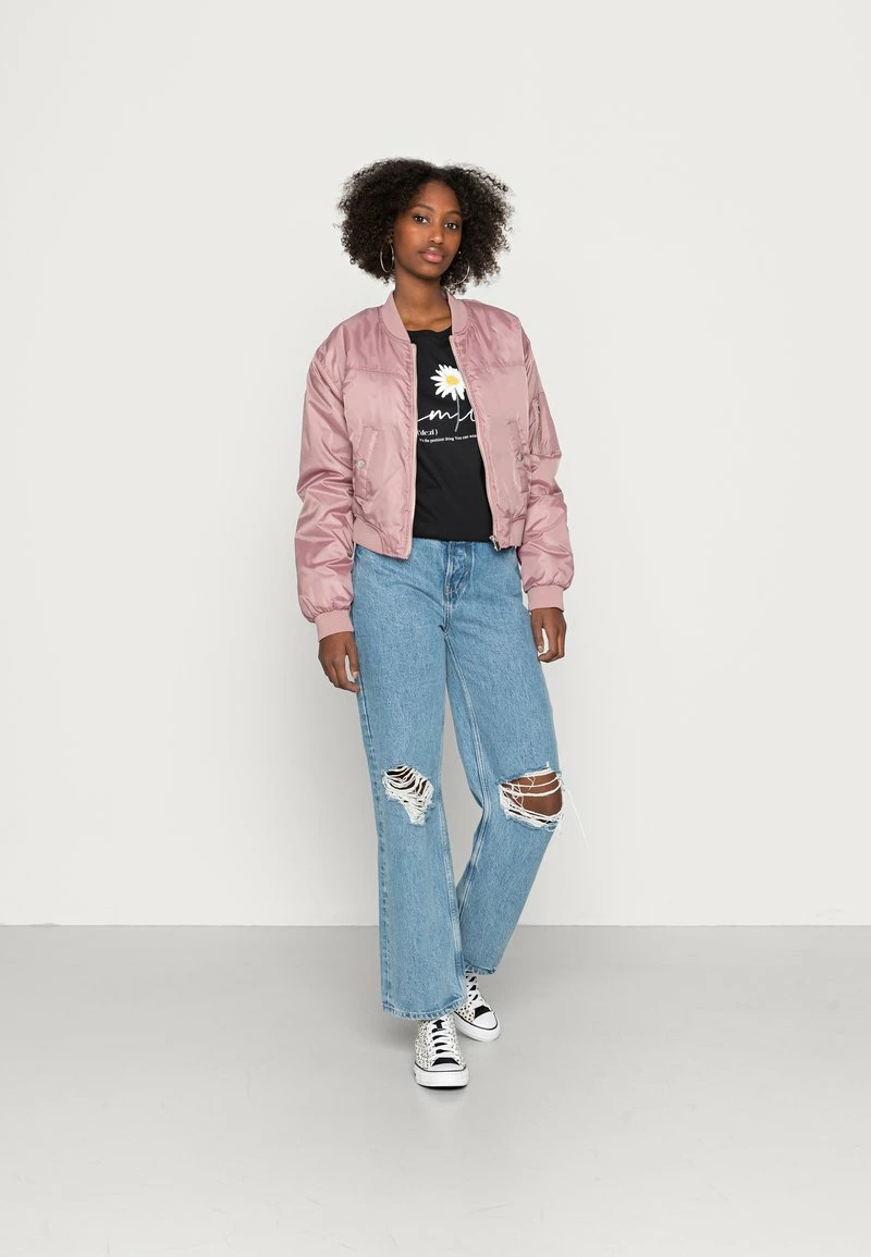 Even&Odd Damen LIZ SMILE DAISY TEE - T-Shirt Print - Black 4 Even&Odd Damen LIZ SMILE DAISY TEE - T-Shirt Print - Black – Bild 2