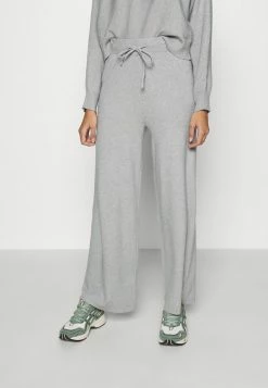 Even&Odd Damen SET BAT SHAPE LOUNGE - Strickpullover - Mottled Light Grey -Even&Odd Verkäufe 84156de71f384826bc25c1b738c60d72