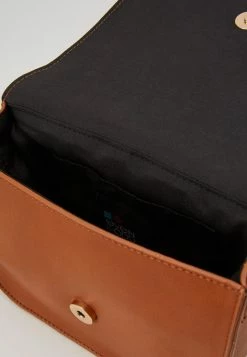 Even&Odd Damen Umhängetasche - Cognac 8 Even&Odd Damen Umhängetasche - Cognac -Even&Odd Verkäufe 962a646a42d44daca075ea1944f7b633