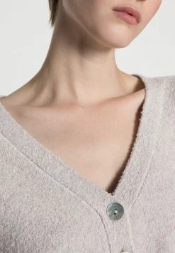 Even&Odd Damen CROPPED STRUCTURED CARDIGAN - Strickjacke - Beige -Even&Odd Verkäufe a6759b7136ce4e4fa5f4475da7cb59f6