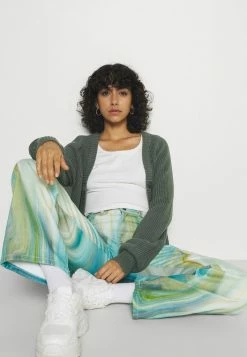 Even&Odd Damen BUTTON THROUGH CARDIGAN - Strickjacke - Green -Even&Odd Verkäufe b4f8e5a9cf1c4e7f84eb1d3e33791cd8