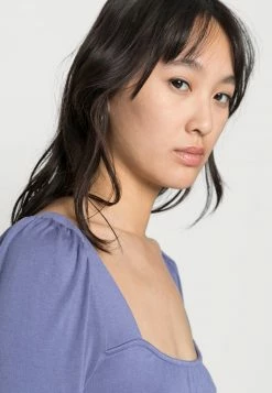 Even&Odd Damen SHIRRING DETAIL LONG SLEEVE CROP WITH GATHER - Langarmshirt - Blue 11 Even&Odd Damen SHIRRING DETAIL LONG SLEEVE CROP WITH GATHER - Langarmshirt - Blue -Even&Odd Verkäufe bc04be7d80b849d980efcc9b6f9257a8