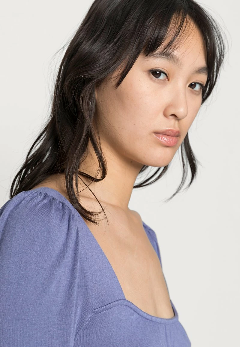 Even&Odd Damen SHIRRING DETAIL LONG SLEEVE CROP WITH GATHER - Langarmshirt - Blue 7 Even&Odd Damen SHIRRING DETAIL LONG SLEEVE CROP WITH GATHER - Langarmshirt - Blue – Bild 5