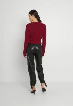 Even&Odd Damen HIGH CROPPED SIDE SLIT - Strickpullover - Red -Even&Odd Verkäufe d982dba95f2a477182701122512d009f