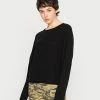 Even&Odd Damen OVERSIZE CROPPED ROLLED EDGE JUMPER - Strickpullover - Black -Even&Odd Verkäufe e2253c901cb3458c94621e3b026918d7