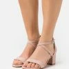 Even&Odd Damen Riemensandalette - Light Pink -Even&Odd Verkäufe e43723d8860340a3aeb7afd68ee7eb67