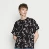 Even&Odd Damen TONJA ABSTRACT LINE FACE AOP TEE - T-Shirt Print - Black -Even&Odd Verkäufe ee01bbb7d96f4821b227eceff1d4c9eb