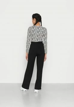 Even&Odd Damen Stoffhose - Black 9 Even&Odd Damen Stoffhose - Black -Even&Odd Verkäufe fa1a6ca6f7f544138e59452cdf82213d